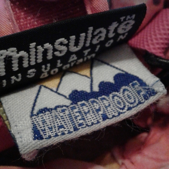 🌺 Like New Girl's Thinsulate Waterproof Gloves - Picture 8 of 13
